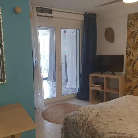 Superbe Au Calme Avec Piscine * Montagnac (Herault)