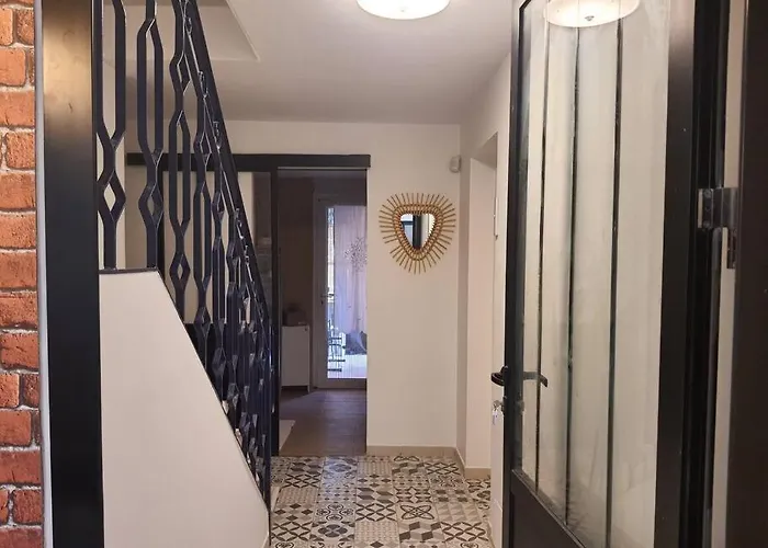 Superbe Au Calme Avec Piscine Монтаньяк