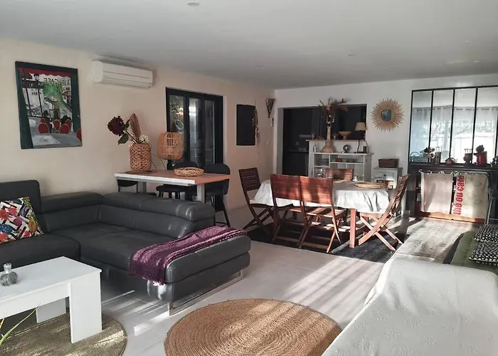 Апартаменты Superbe Au Calme Avec Piscine
